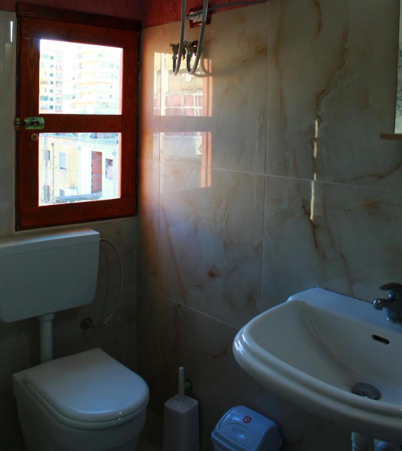 2 Kitarat Bb Bed and Breakfast Vlorë Εξωτερικό φωτογραφία